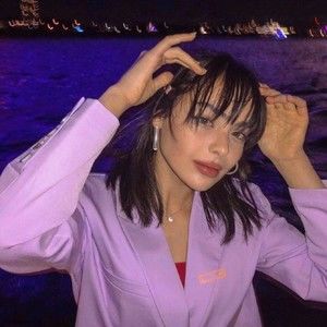 Meet your Posher, Leslie